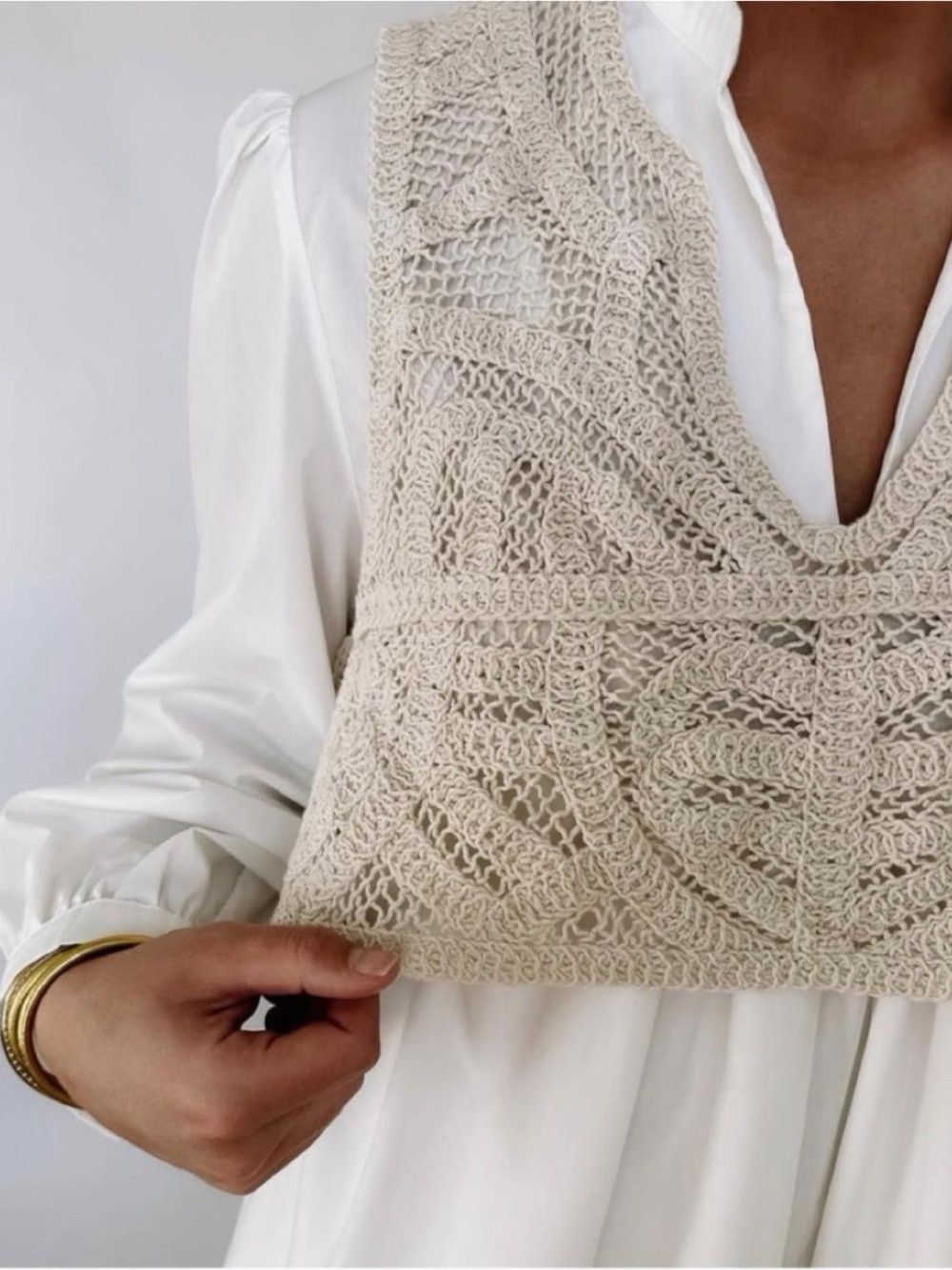 NWT House of Harlow 1960 Beige Crochet Knit Crop Top One Size - Picture 2 of 7